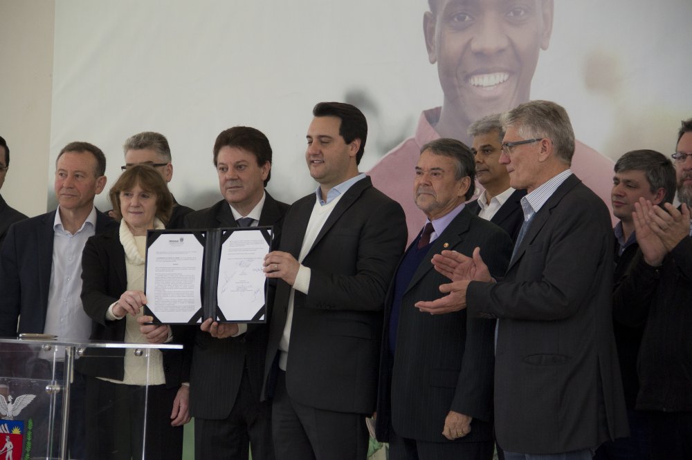 Capa foto FETAEP participa do lançamento de programa de apoio ao cooperativismo da agricultura familiar