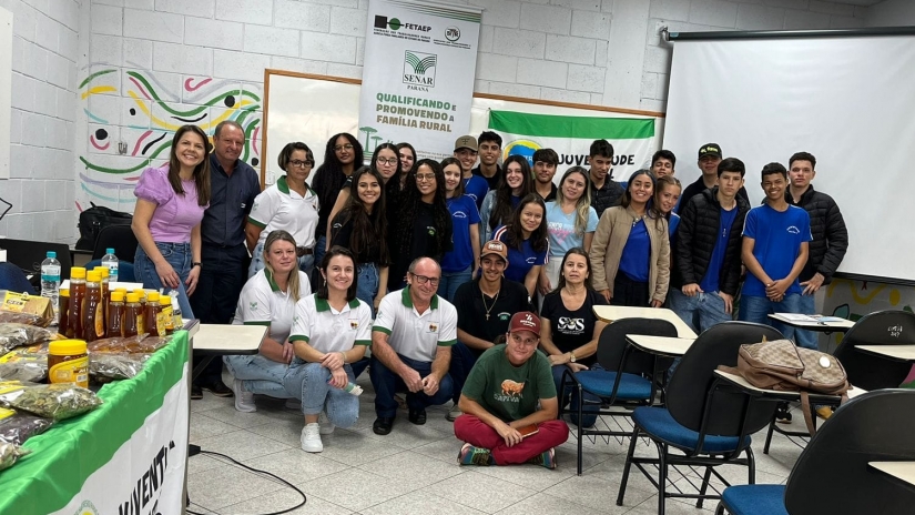 Em Campo Mourão, FETAEP  dialogou com jovens do campo