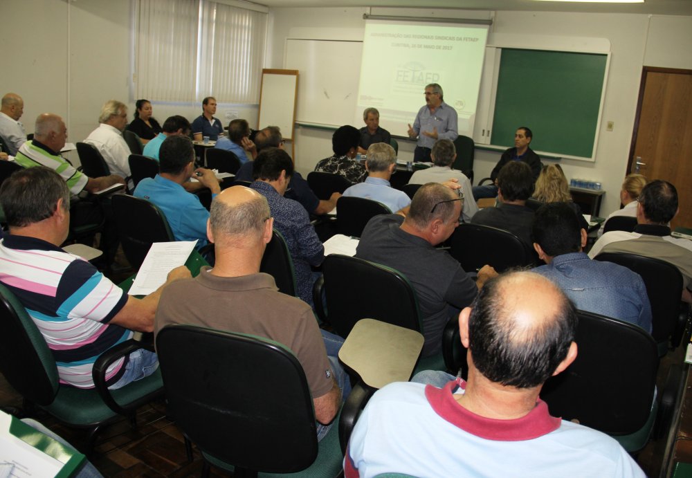 Capa foto Assessores do convênio FETAEP/EMATER estão hoje em Curitiba