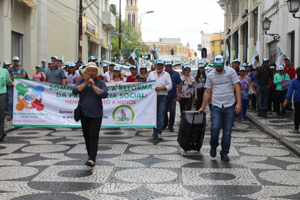 Confira a Manifestação contra a reforma da Previdência Social Rural