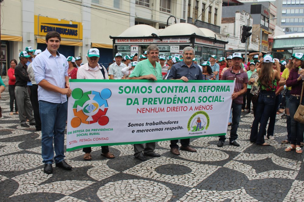 Confira a Manifestação contra a reforma da Previdência Social Rural